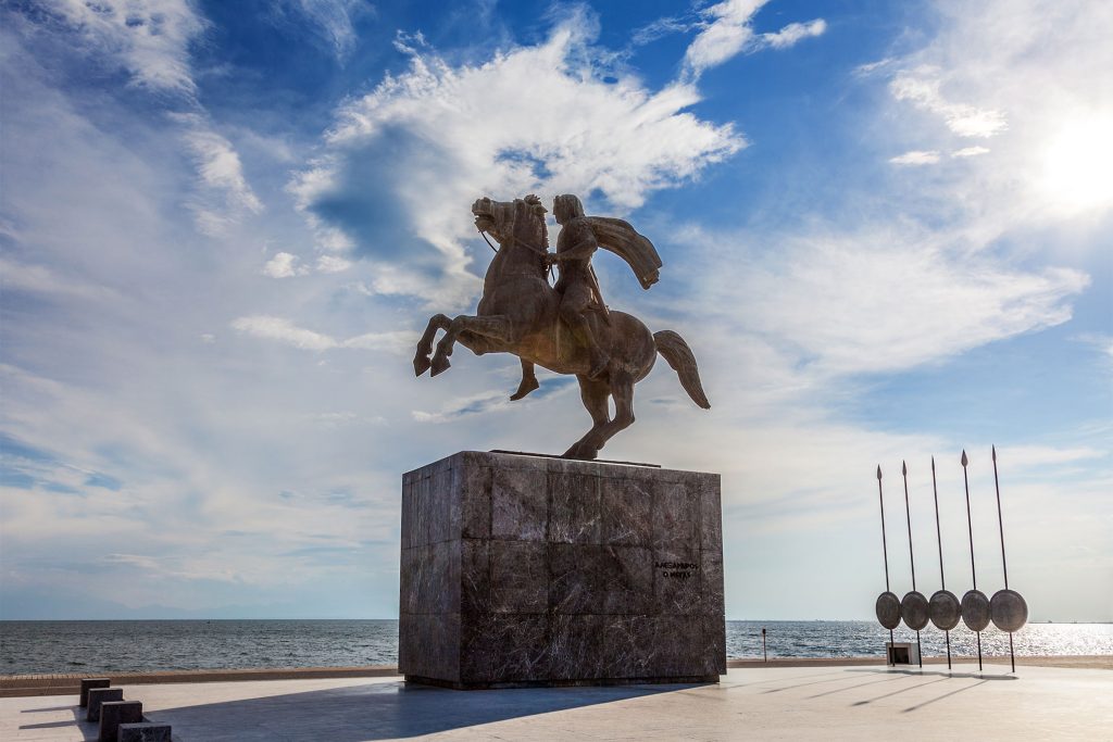 Памятник Александру Македонскому Салоники Греция