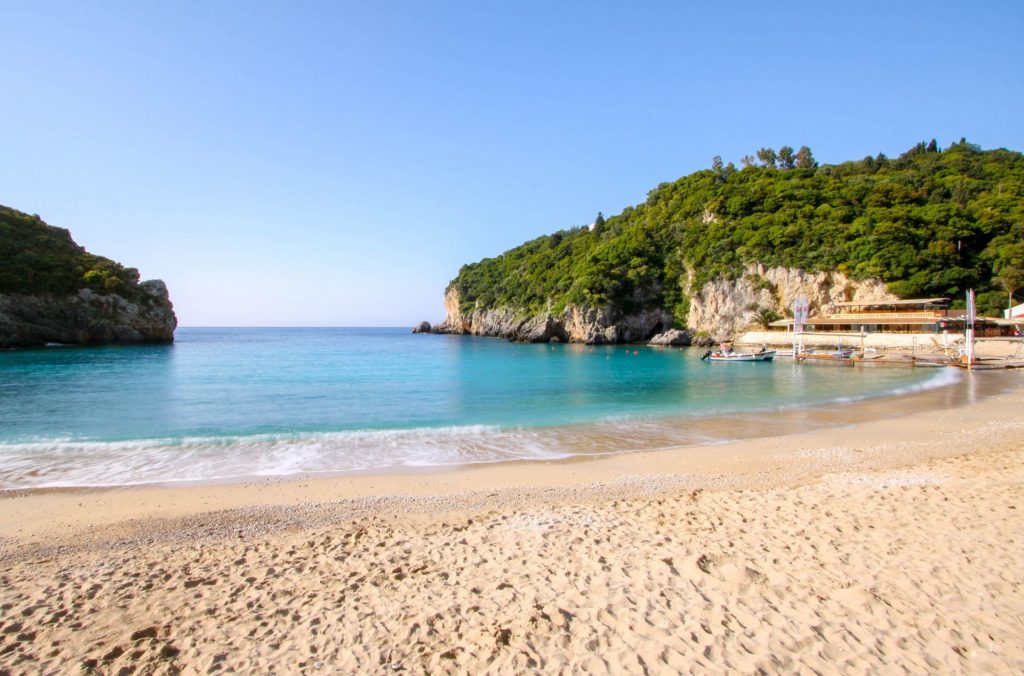Песчаные пляжи Палеокастрицы Корфу Греция
