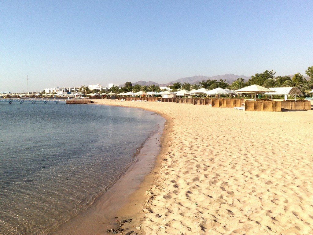 Песчаные пляжи Сафаги