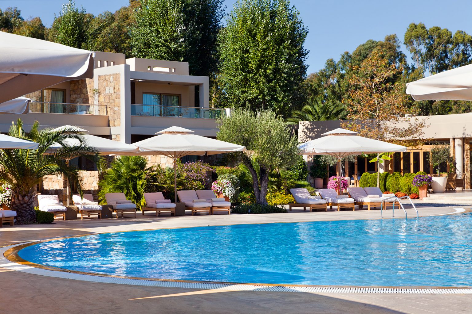 Sani Asterias Suites