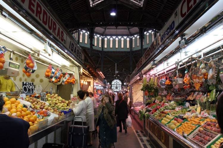 Рынок SantAntoniMarket Барселона где купить фрукты
